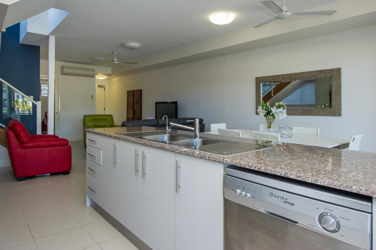 Beachside Magnetic Harbour Apartments Nelly Bay Exterior foto